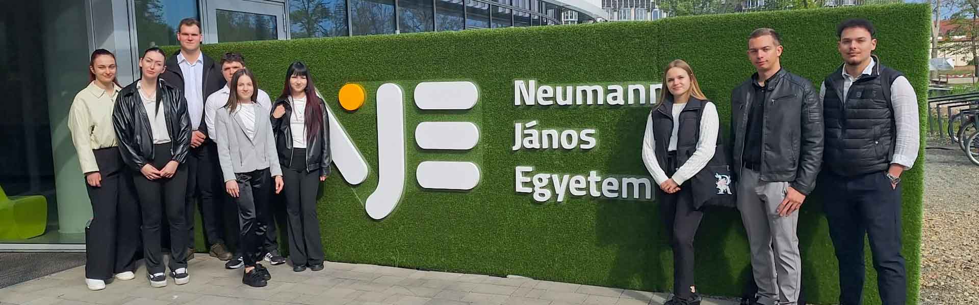 Kiemelkedő eredmények a Neumann János Egyetem logisztikai versenyén!