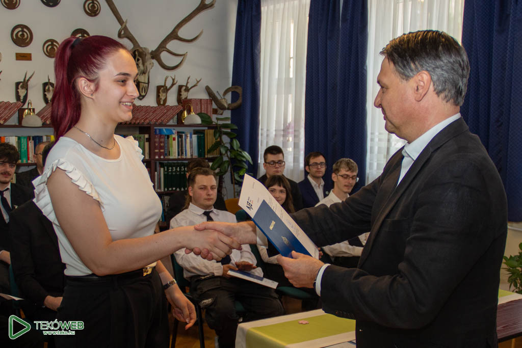 20260602 14d osztas 17